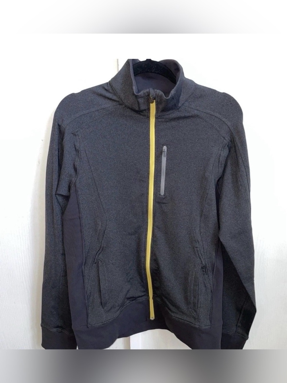 Lululemon Mens Sojourn Gray Full Zip Athletic Jacket Gray with Yellow Zip Size M